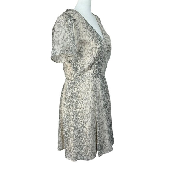 Abercrombie & Fitch Lace Overlay Wrap Dress M Viscose/Polyester - Picture 6 of 8